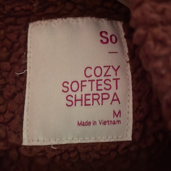 Maroon Sherpa hoodie, in good condition, not used a lot - Picture 3 of 3